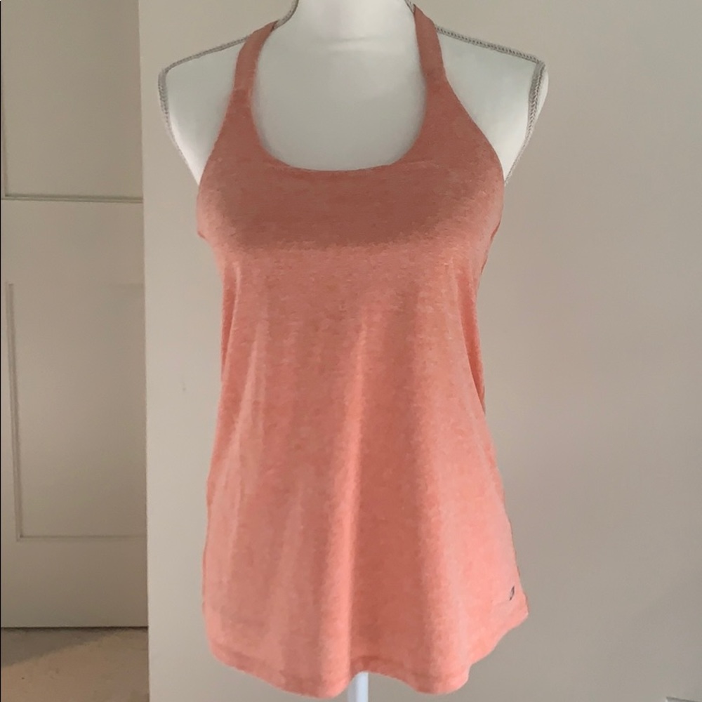 GAPFit Tank top with built-in bra